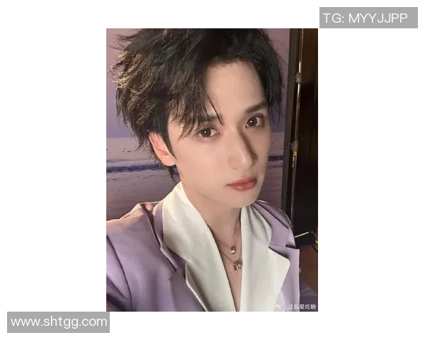 严浩翔最新喜欢的足球明星是谁 他为何对这位球员情有独钟