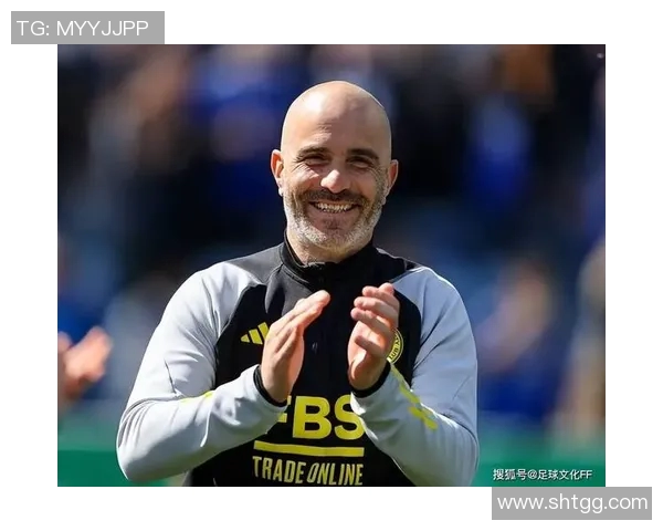 足球球星被恶意挑衅保持沉默不回应引发广泛热议